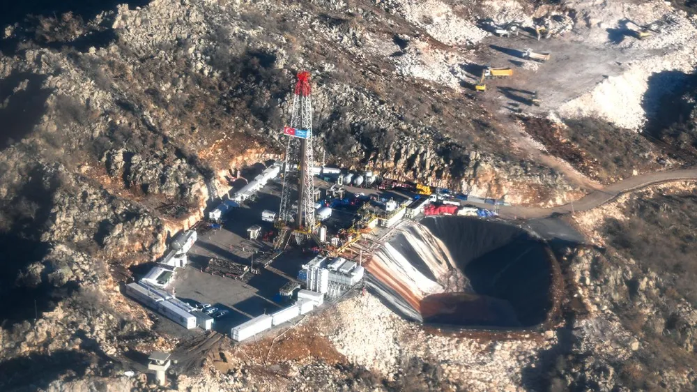 TÜRKİYE ENERJİDE REKOR KIRDI: TEMMUZDA 5,7 MİLYON VARİL PETROL EŞDEĞERİ ÜRETİM